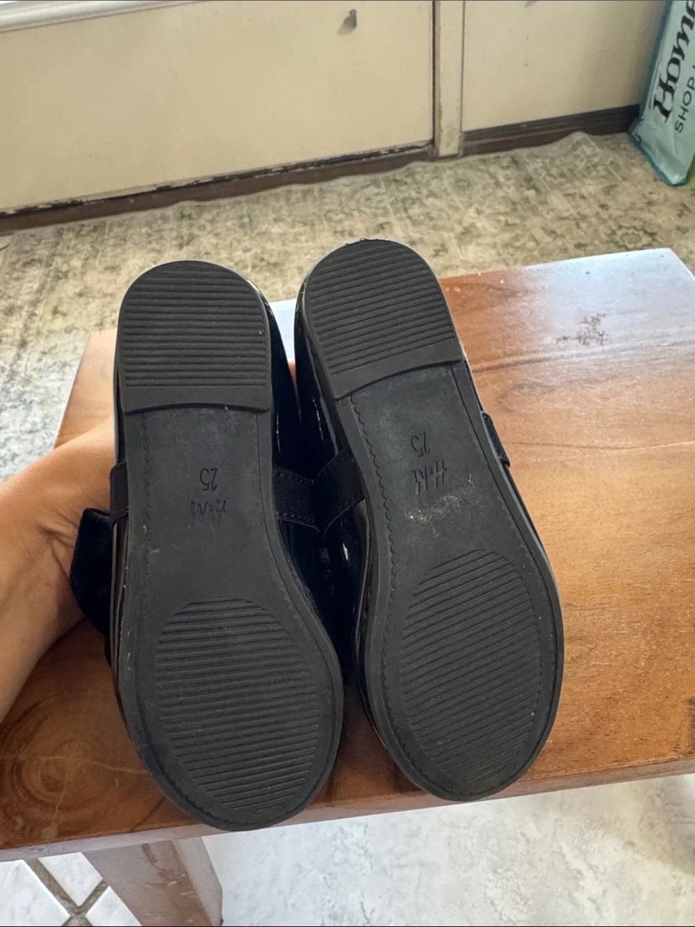 H&M classic patent